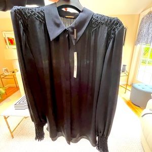 Elie Tahari smocked cuff blouse